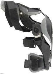 Sixsixone® paragon knee braces