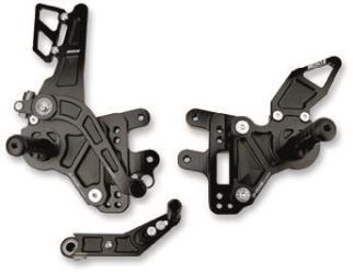 Driven d-axis rearsets