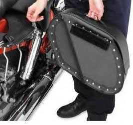 Saddlemen desperado saddlebags with shock cutaway