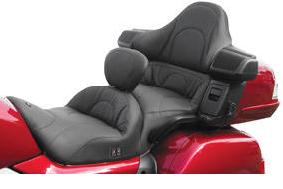 Mustang touring seat