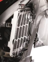 Moose racing radiator guards