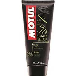 Motul hands clean