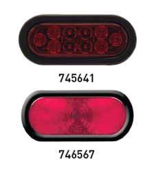 Boater sports oval tail light