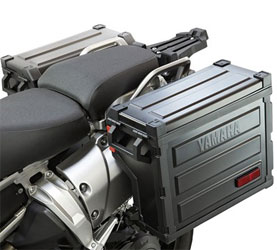 Yamaha on-road motorcycle yamaha black side cases