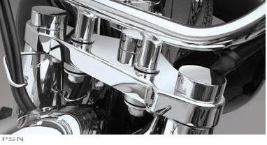 Show chrome™ triple tree accents