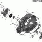 Spyder RT_RTS SM5 01- clutch cover and water pump