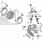 VT750C2S Впускной трубопровод