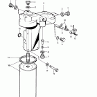 TD121CRC Oil filter and installation components