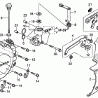 VT1300CS Крышка картера левая