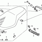 VT750S Seat (3)